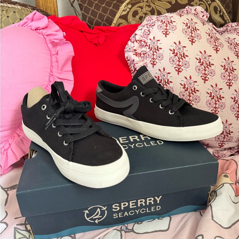 NEW IN BOX SPERRY LTT TEXTILE BLACK WOMANS SNEAKERS SIZE 5